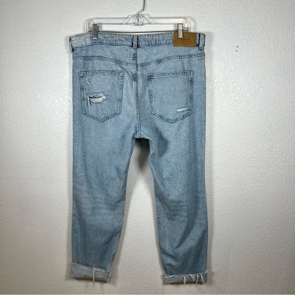 H&M Woman’s Distressed Boyfriend Low Waist Denim Jeans Size 14 - Picture 5 of 9